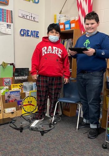 Drone Club 3rd-6th grade students the basics of drones!